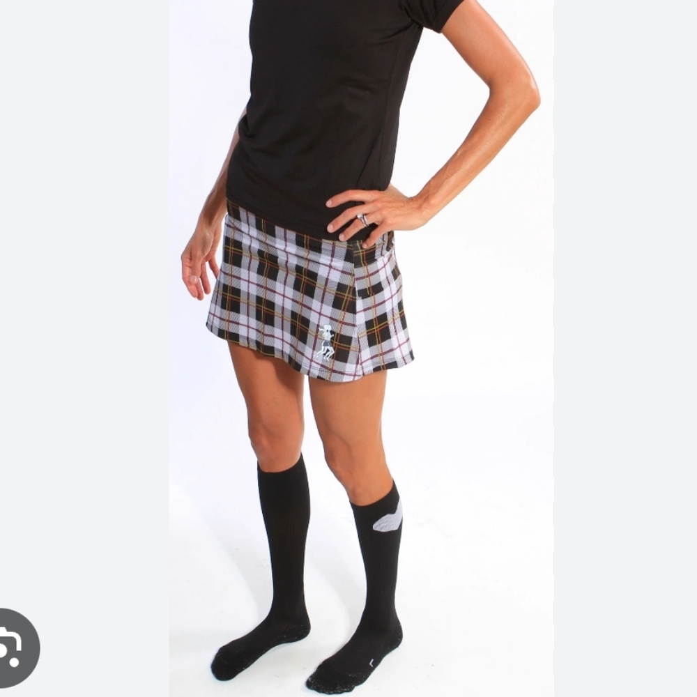 RunningSkirts Athletic Preppy Black Plaid Run Skort